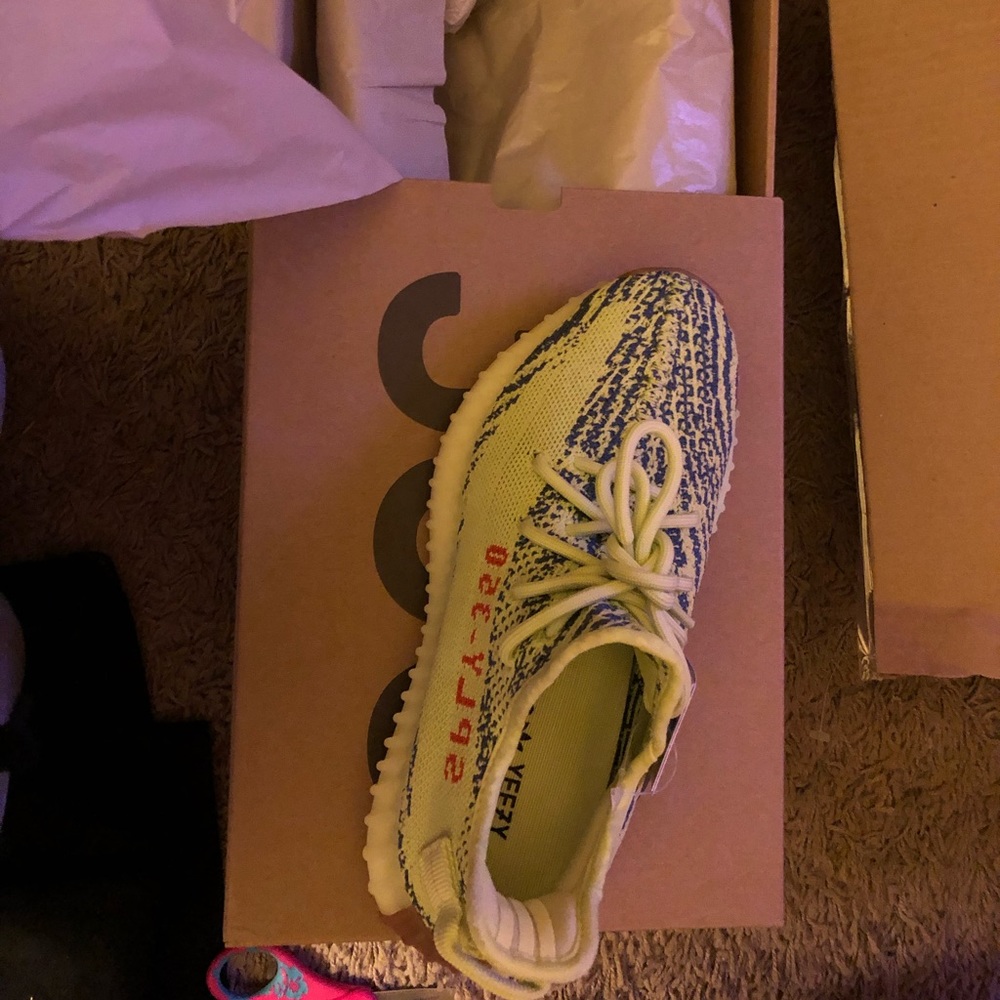 Yeezy 350 frozen yellow 6.5